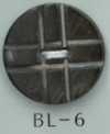 BL-6 2穴十字貝ボタン