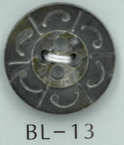 BL-13 4穴和風模様貝ボタン