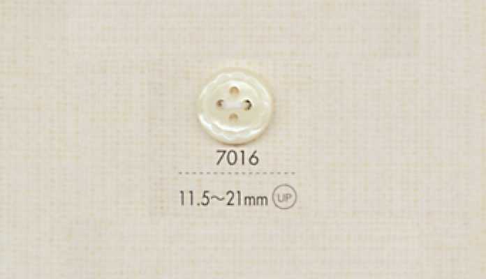 7016 DAIYA BUTTONS 四つ穴ポリエステルボタン(波模様)